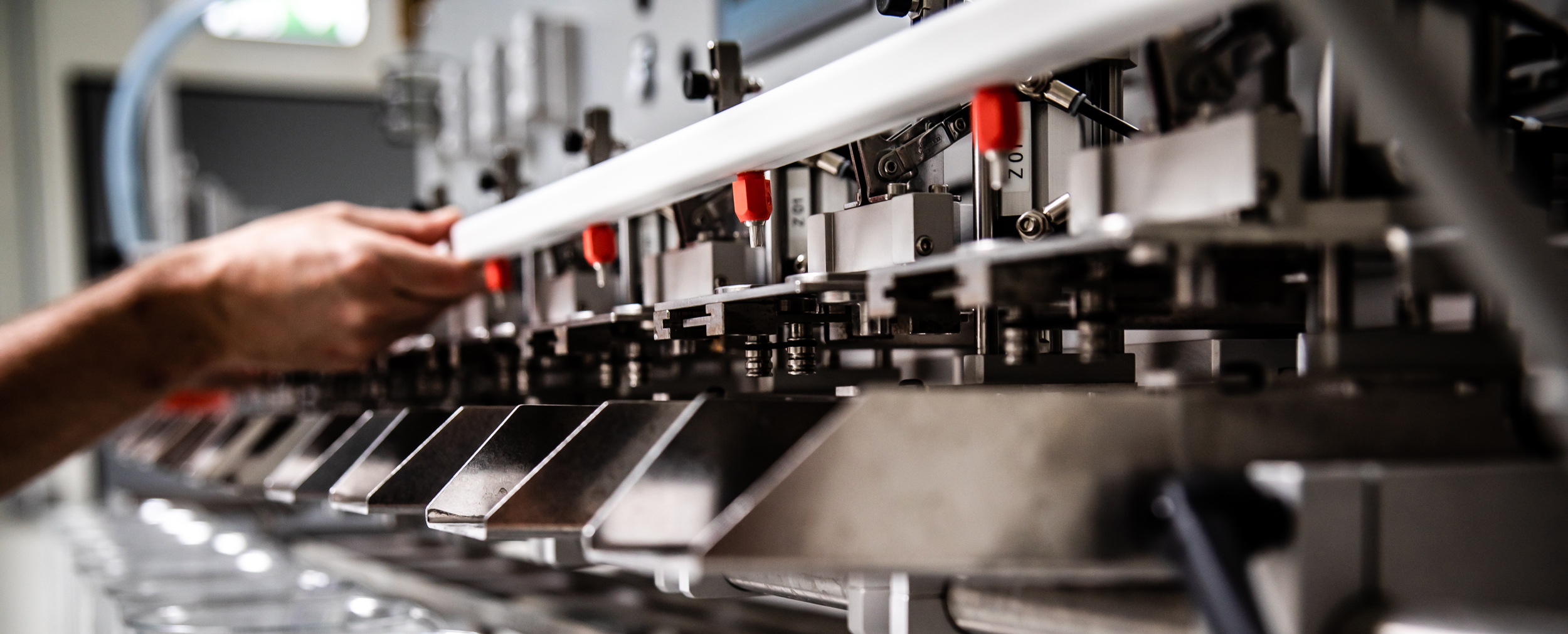 Drinking nipples for poultry